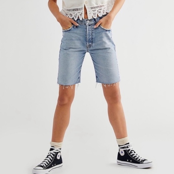 MOTHER Trickster Fray Bermuda Denim Shorts in WIN SOME LOSE SOME SIZE 24 NWT - Picture 4 of 15